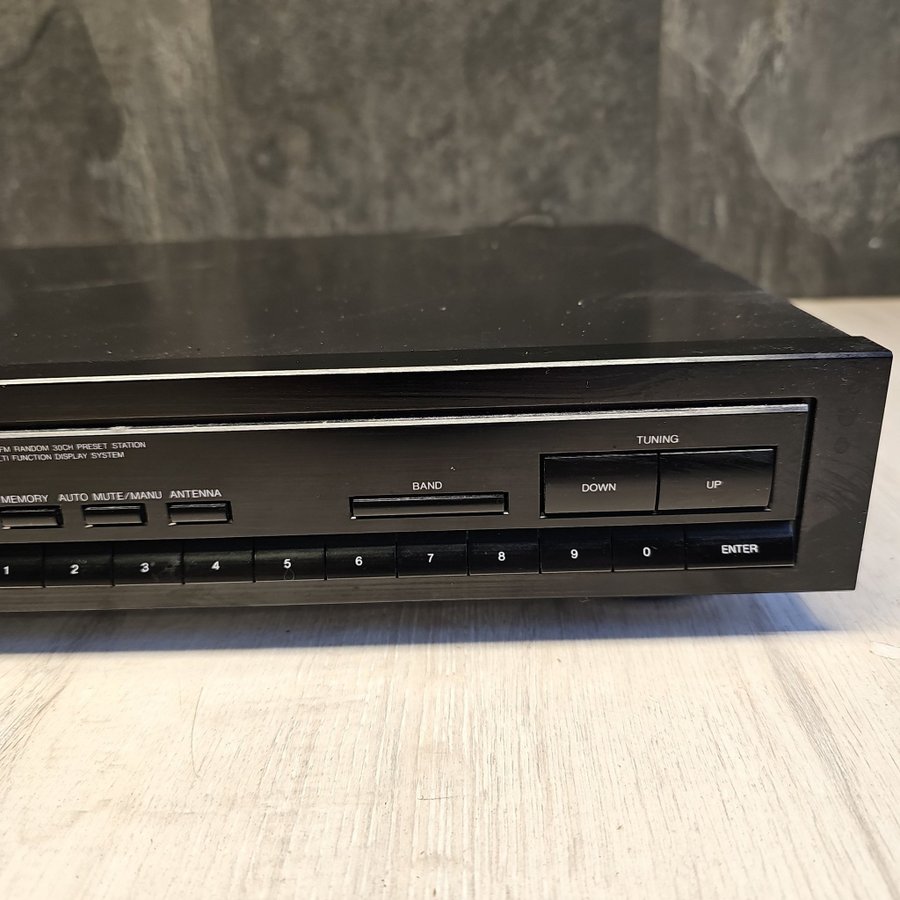 Denon TU-460 AM/FM Stereo Tuner