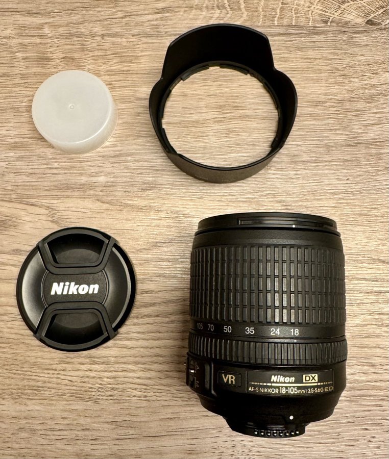 Nikon AF-S DX NIKKOR 18-105mm f/3.5-5.6G ED VR Objektiv