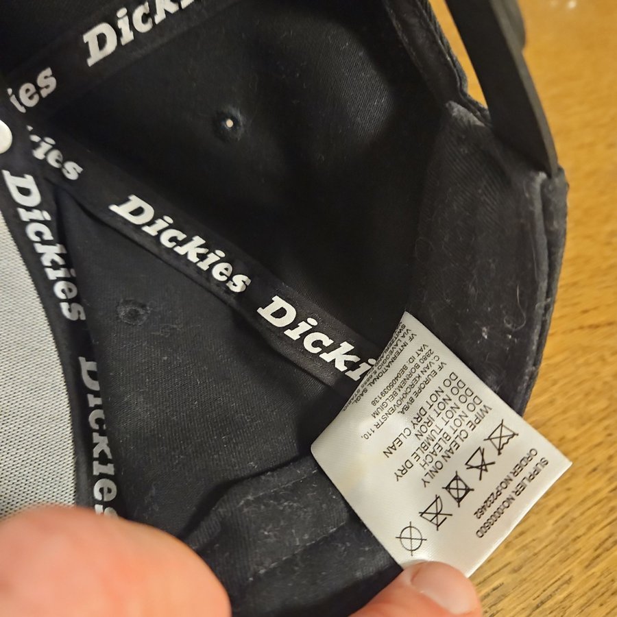 Dickies svart keps