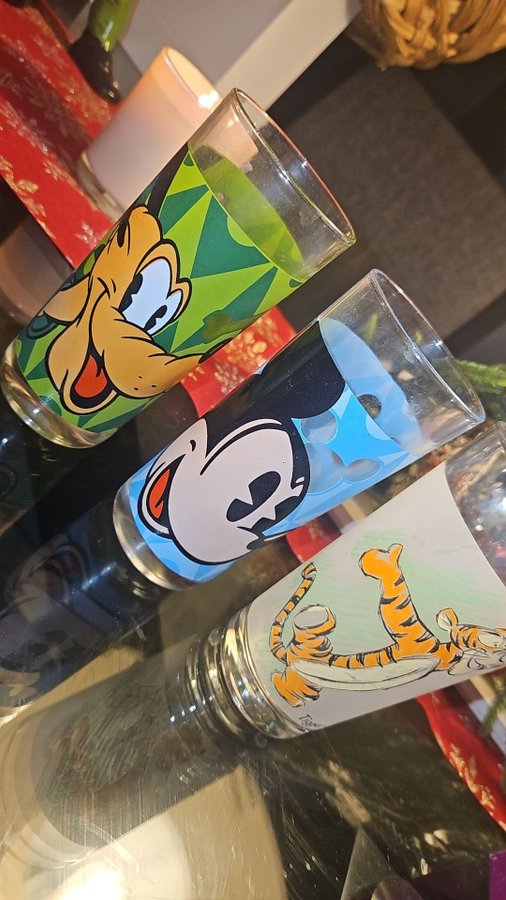 3 st Disney glas