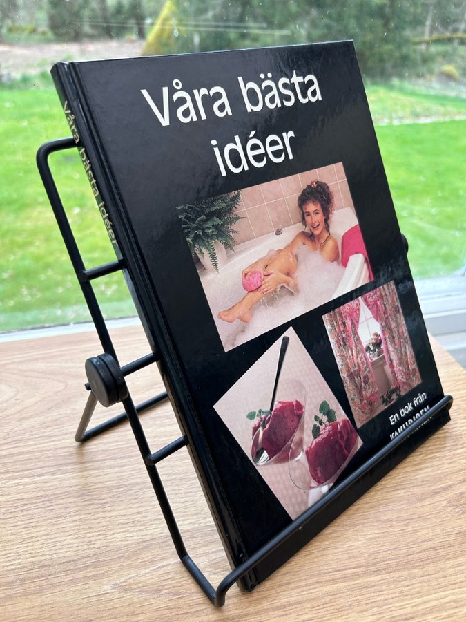 Fin tidlös retro bokställ bokstöd/ svart stål i klassisk och enkel design