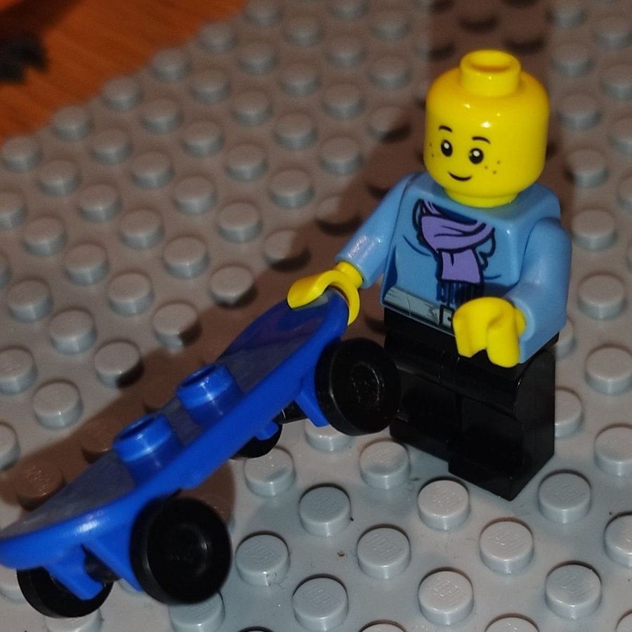 LEGO Minifigur med Skateboard