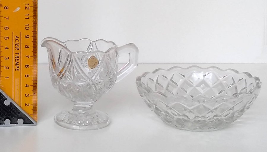 Sockerskål och gräddkanna, glas/kristall, 1900-tal