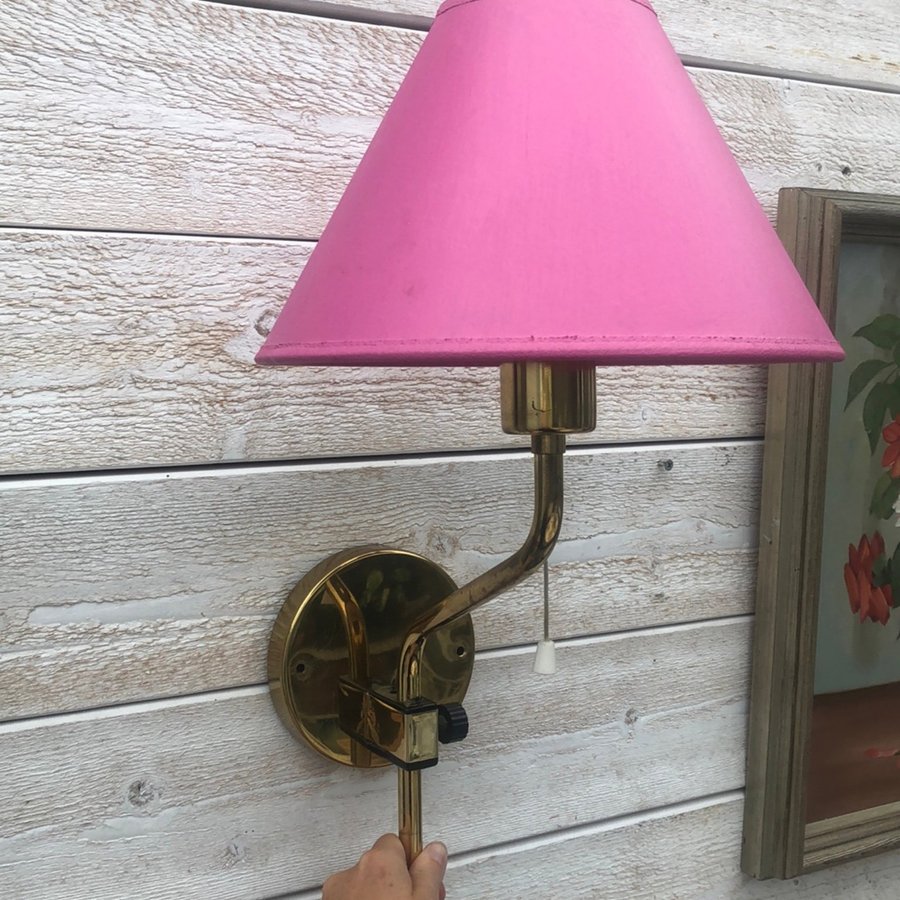 Vägglampa Aneta vintage mässing retro rosa skärm