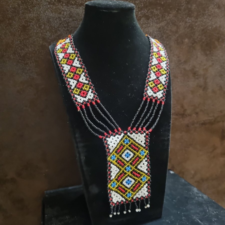 Vintage lDulay tribal pärlhalsband