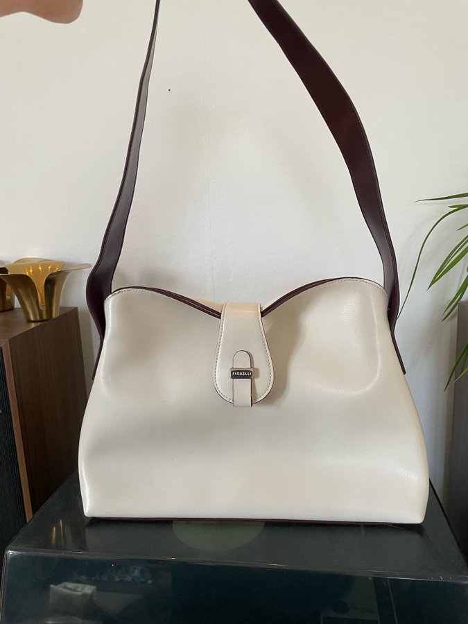 Vintage/Retro väska från Fiorelli