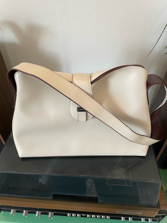 Vintage/Retro väska från Fiorelli