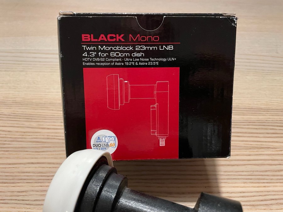 Black Mono Twin Monoblock 23mm LNB 4.3° för 60cm dish