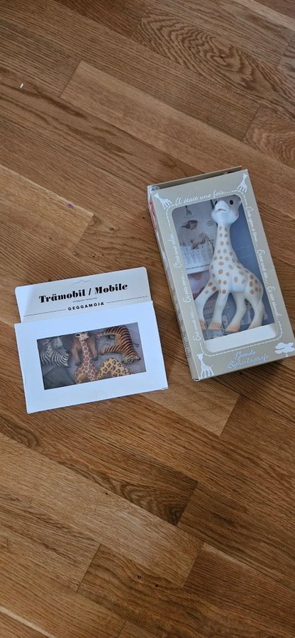 Geggamoja trämobil+ stora le girafe