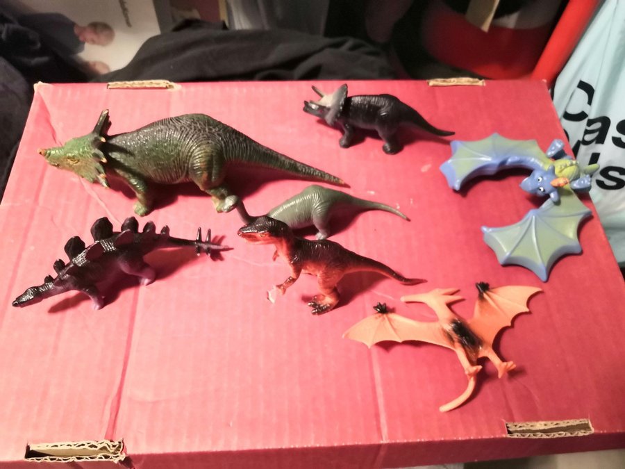 Dinosauriefigurer 7 stycken