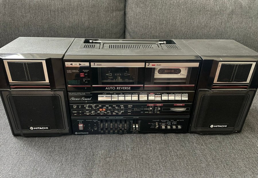 Hitachi TRK-W550E Kassett/Radio Boombox