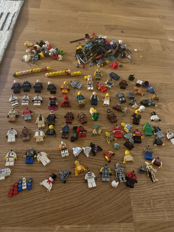 Lego Minifigure Collection rare/vintage + accessories. Star wars and others