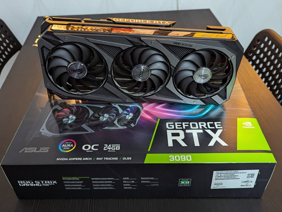 ASUS ROG STRIX GeForce RTX 3090