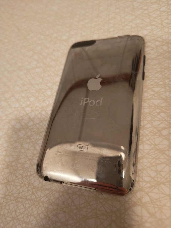 iPod 8GB