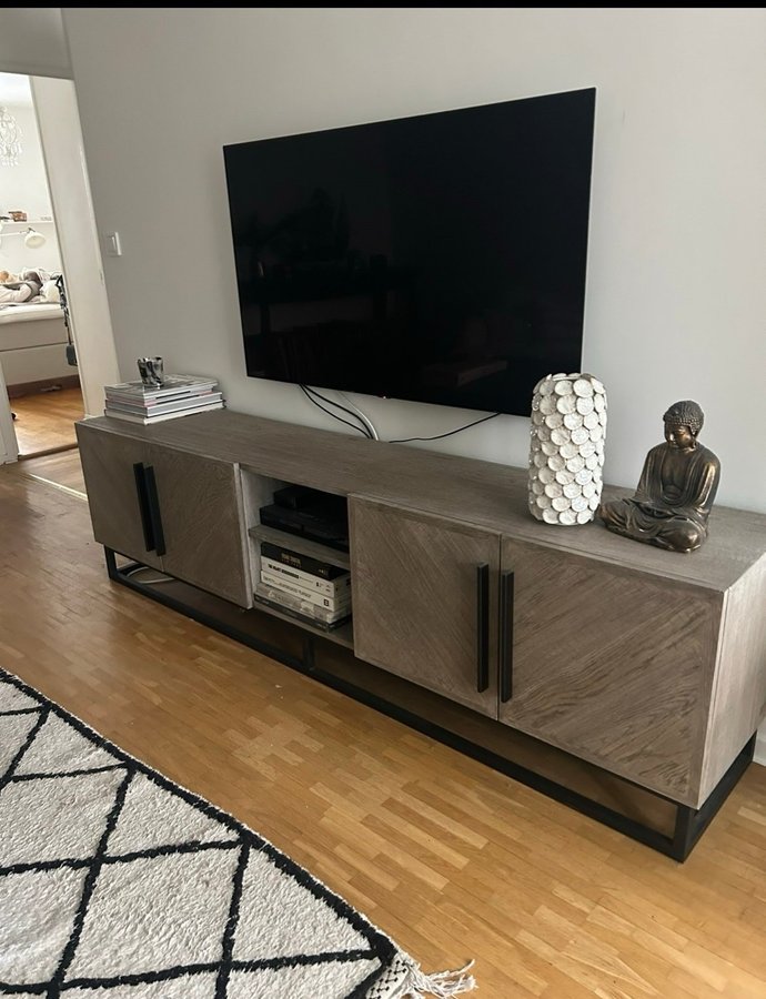 Artwood bord - tv bänk