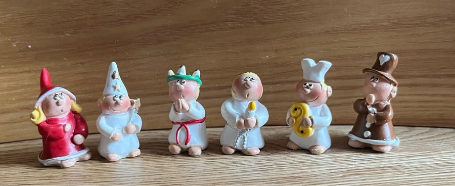 Charmigt litet Luciatåg miniatyr Nääsgränsgården, julpynt advent Lucia