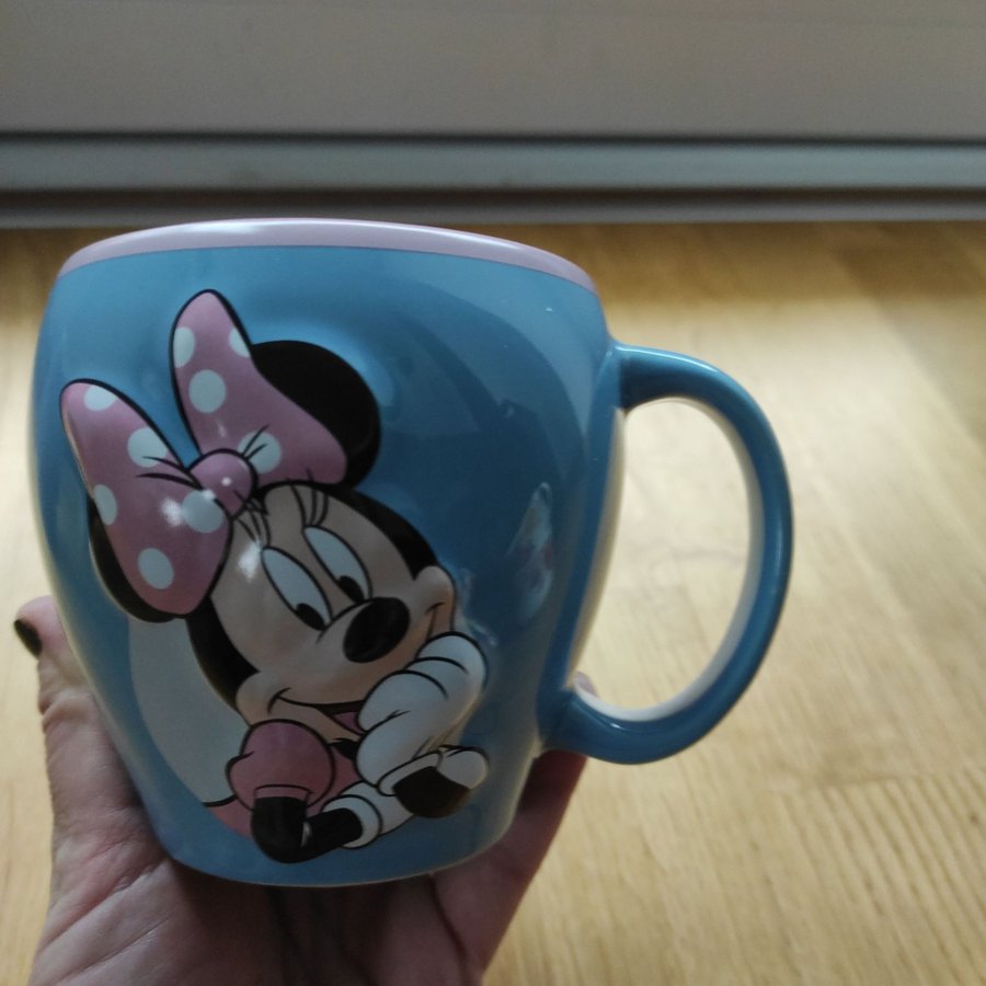 Disney officiell Minnie Mouse Mugg . Oanvänt.