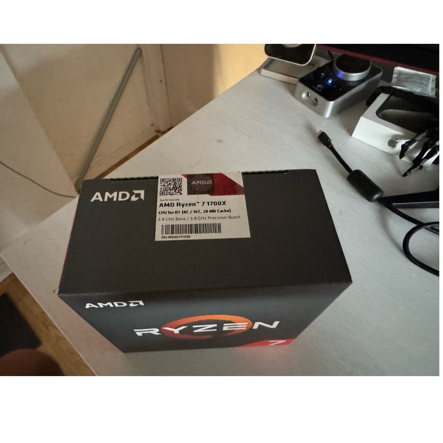 AMD Ryzen 7 1700X