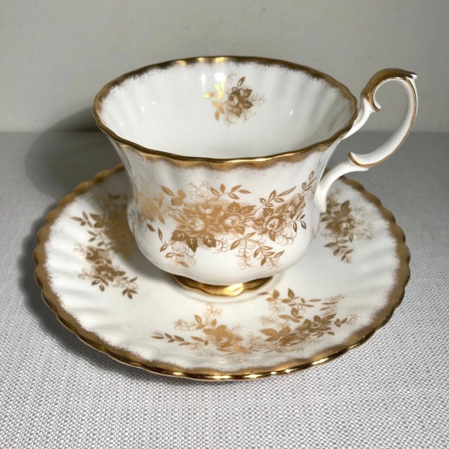 Royal Albert Antoinette Kopp  Fat