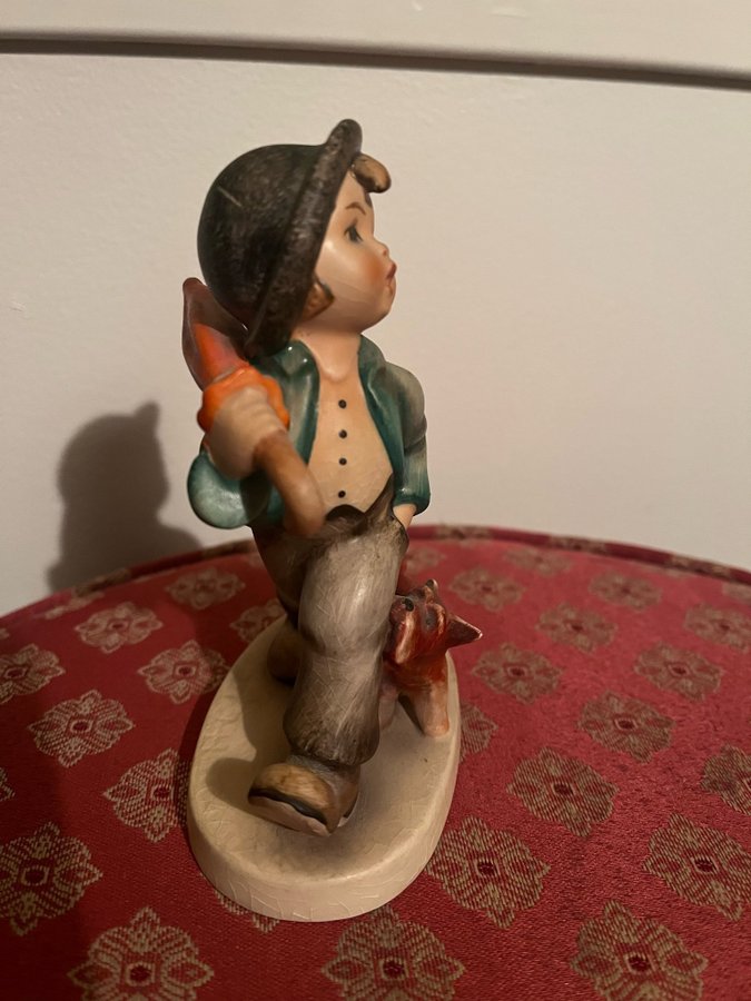 Hummel figurin