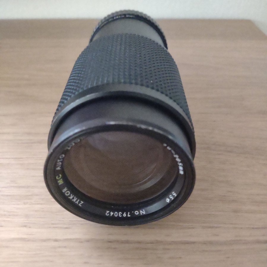 Zykkor lens MC auto zoom 1:38 f=80~205mm