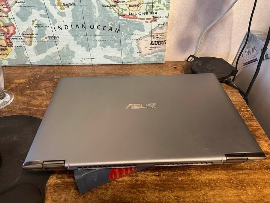 ASUS Zenbook Flip 2in1 14" FHD R5,16gb512gb