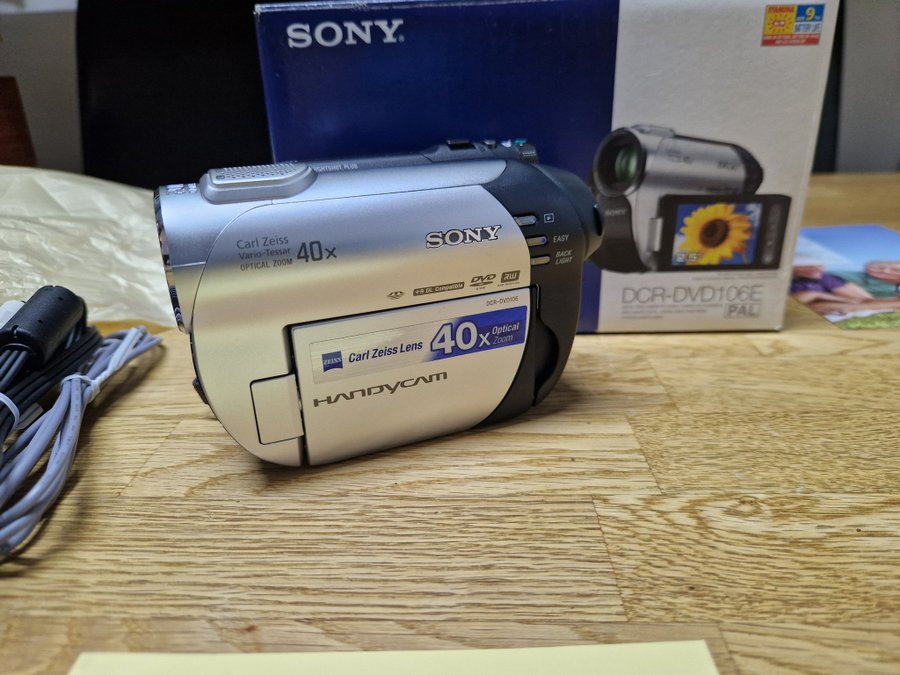 Sony Handycam DCR-DVD106E Videokamera video kamera DVD inspelning camera