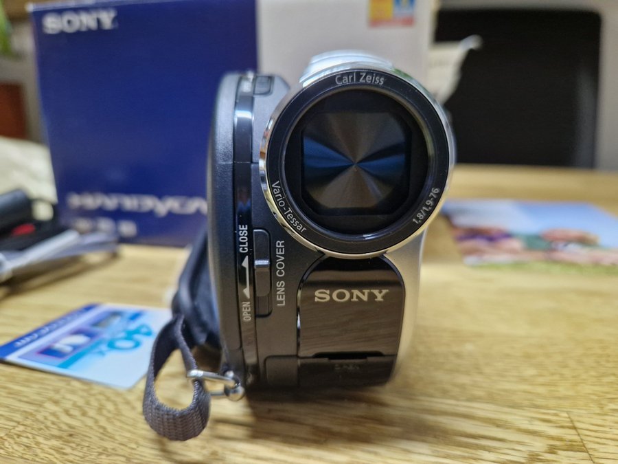 Sony Handycam DCR-DVD106E Videokamera video kamera DVD inspelning camera