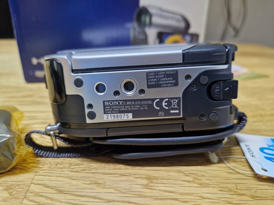 Sony Handycam DCR-DVD106E Videokamera video kamera DVD inspelning camera