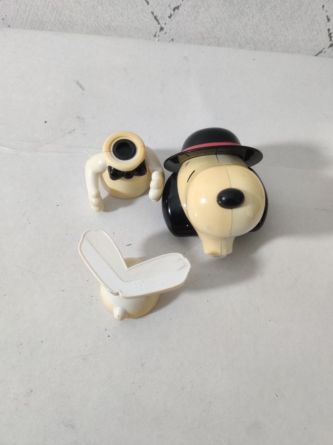 Snoopy figur från McDonalds 2000