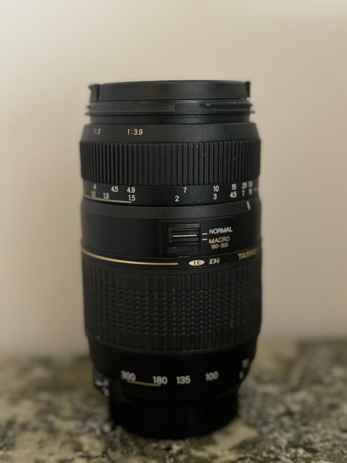 Tamron 180-300mm f/3.5-6.3 Di LD Macro Objektiv