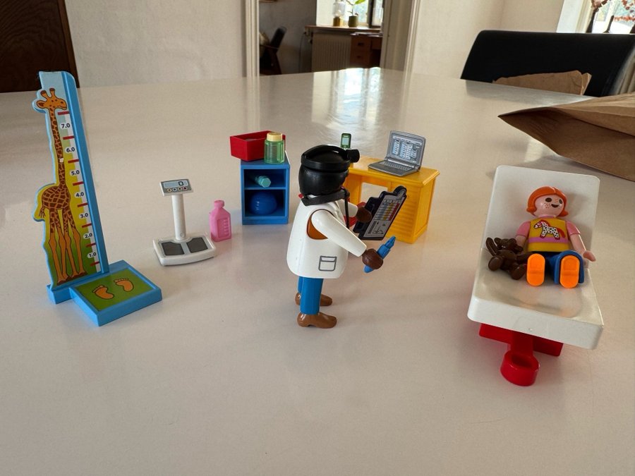 Playmobil Barnläkare