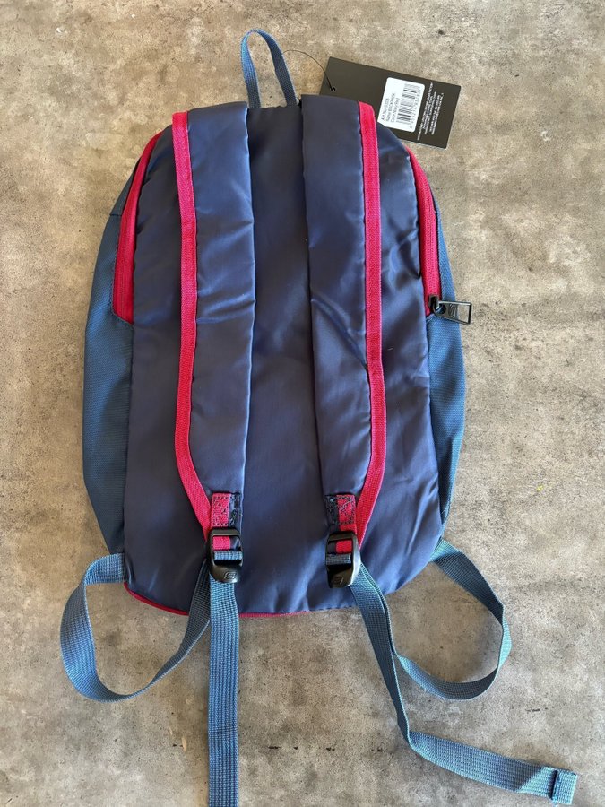 SKECHERS BACKPACK + SKECHERS PROMO M