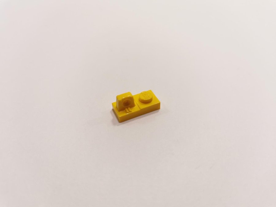 Lego - plate - modified - locking on top - 1x2 - part 30383 - gul