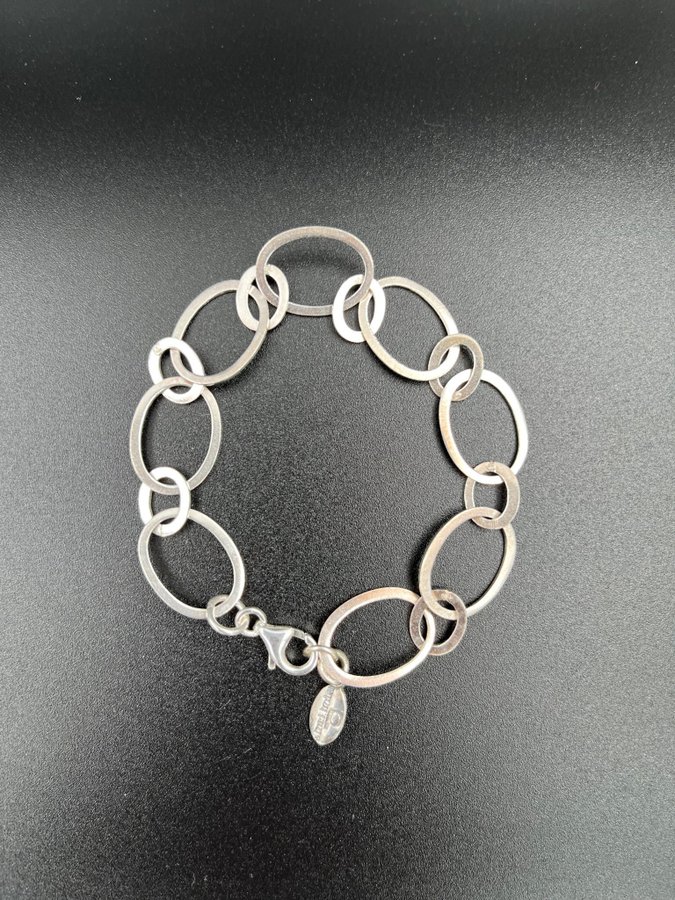 ARMBAND I ÄKTA SILVER NYTT