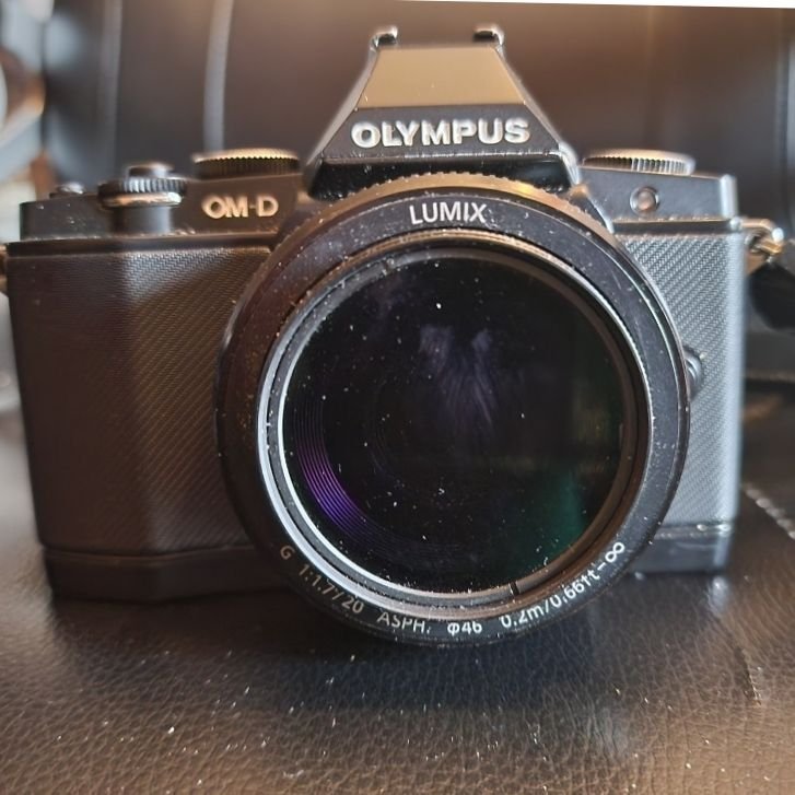 Olympus OM-D E-M5