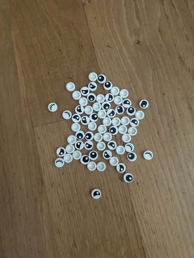 Lego - 1 x 1 Printed Eye Tiles (68pcs)