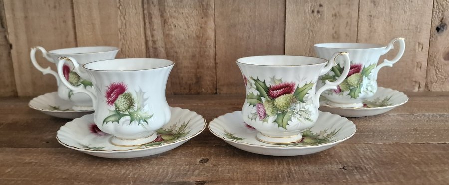 Royal Albert Highland Thistle 4 st koppar med fat i perfekt skick bone china