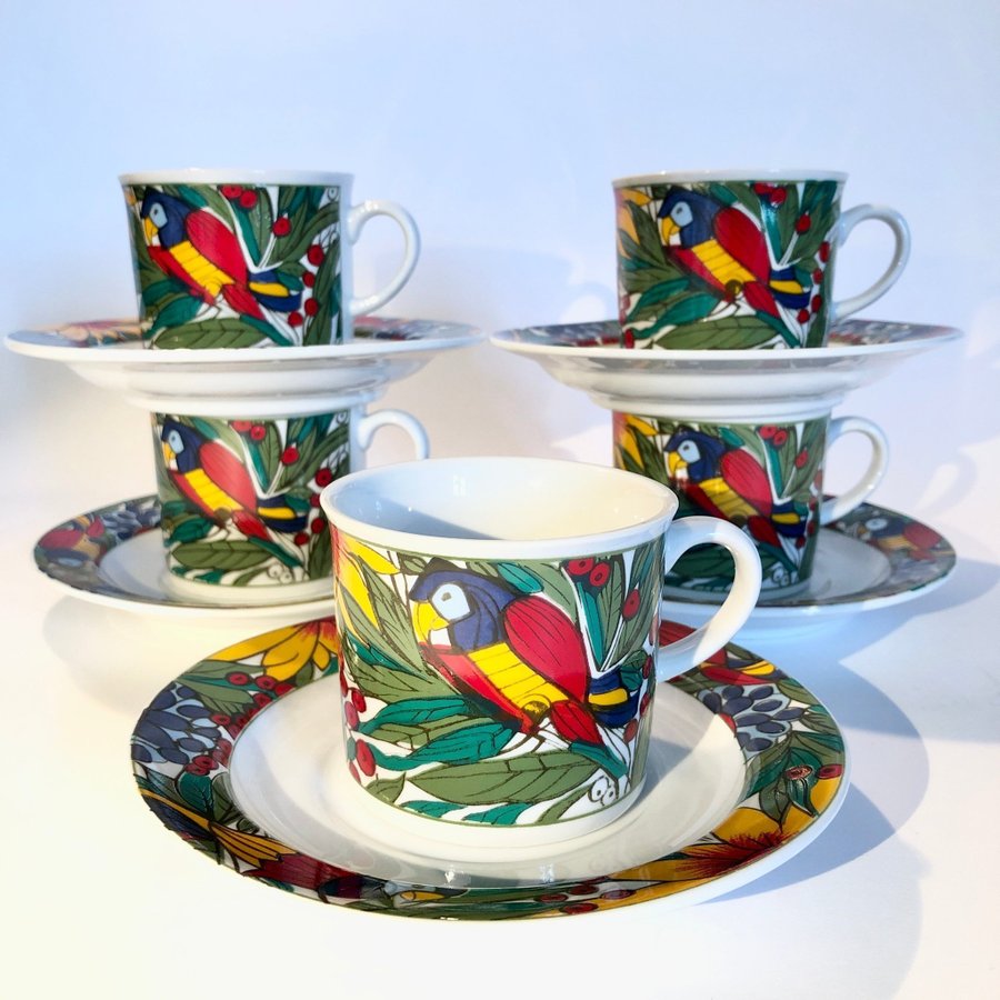 Tropic 5st kaffekoppar med fat Papegojor Design Sandra Rich Porcelain Collection