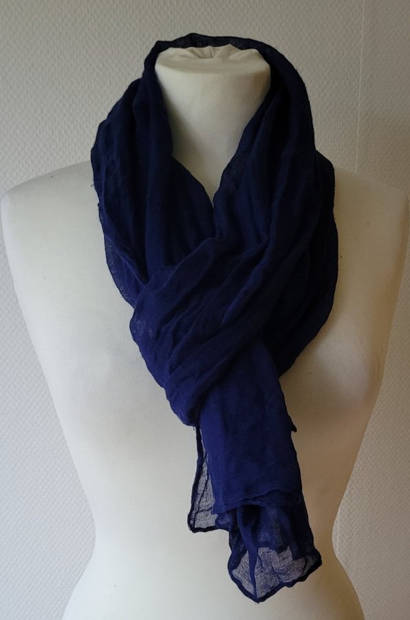 Scarves från Jacett, marin, mått 180 cm x 48 cm