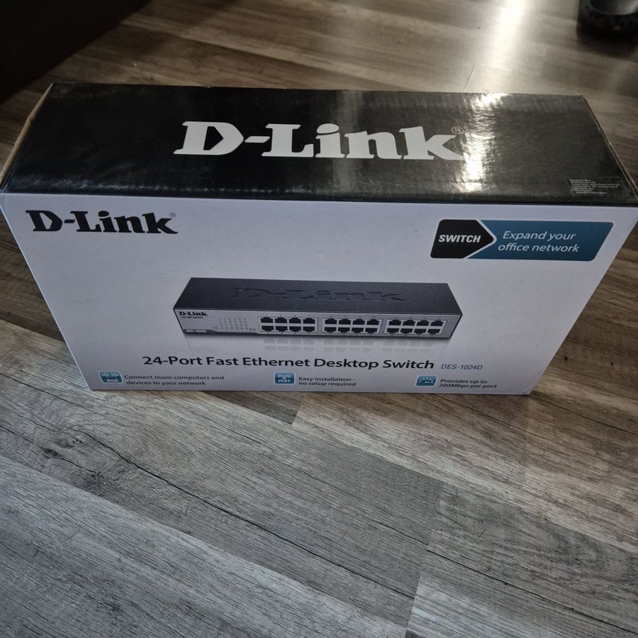 D-Link DES-1024D 24-Port Fast Ethernet Desktop Switch 1