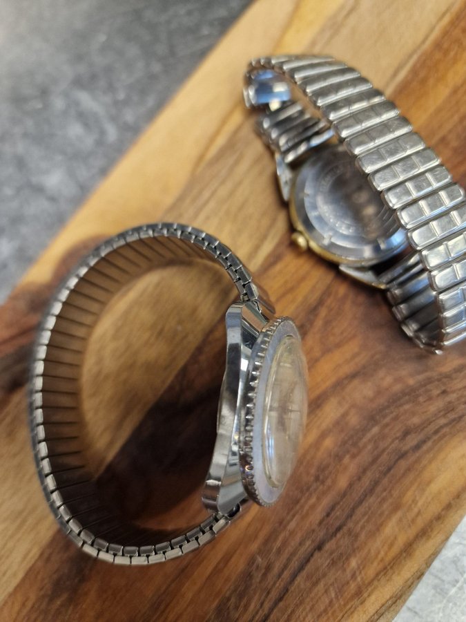 Två vintage armbandsur - Jewels  Aseikon