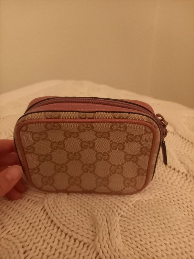 Gucci Vintage make up/ camera bag with pink details