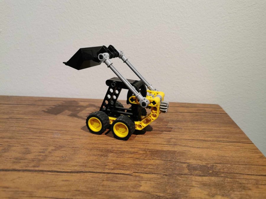 Lego Technic 8418 - Mini Loader