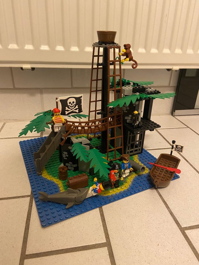 LEGO Pirates Retro - 6270 Forbidden Island