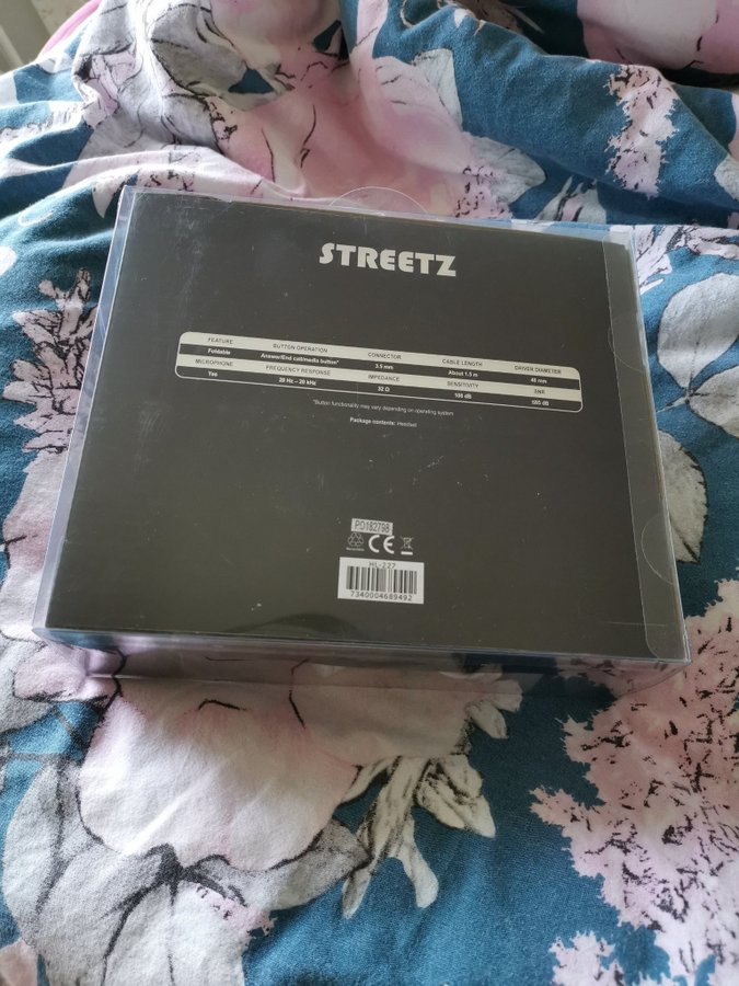 Streetz Wired On-Ear Headset