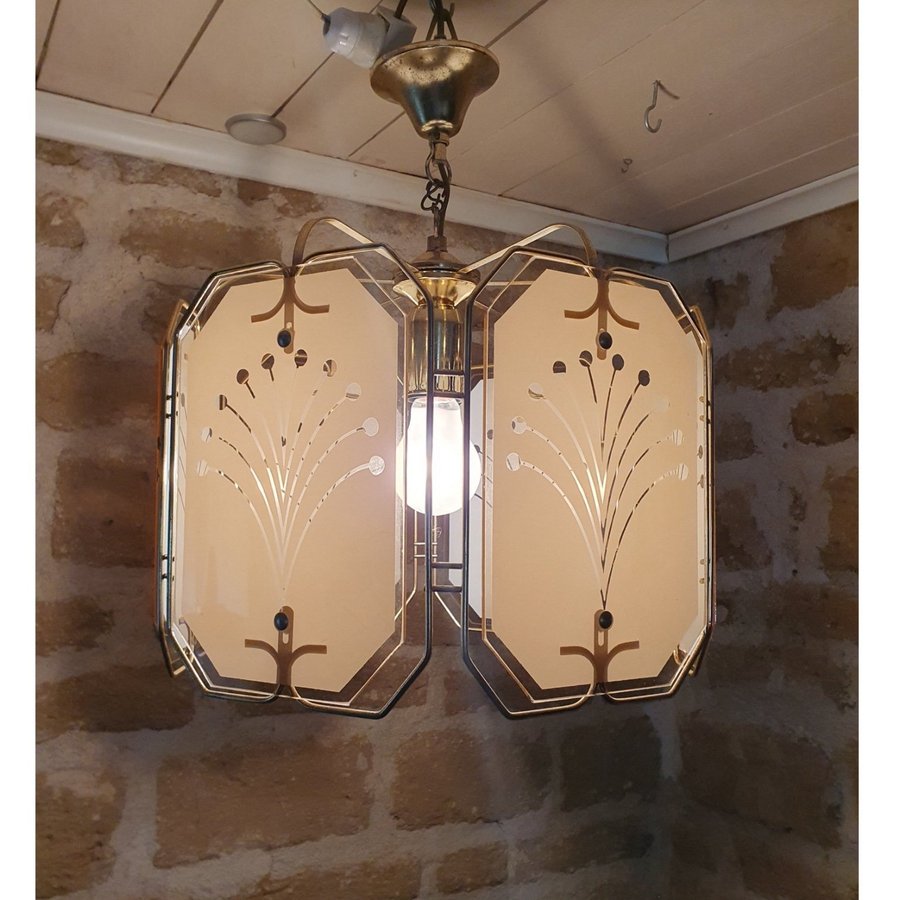 ** Retro art deco taklampa mässing rökfärgat glas lampa påfågel fjädrar