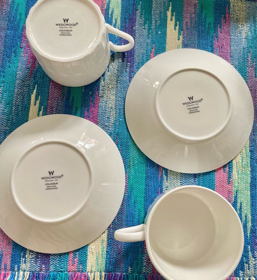 2 WEDGWOOD COLOSSEUM KOPPAR OCH FAT SET PORSLIN RETRO VINTAGE