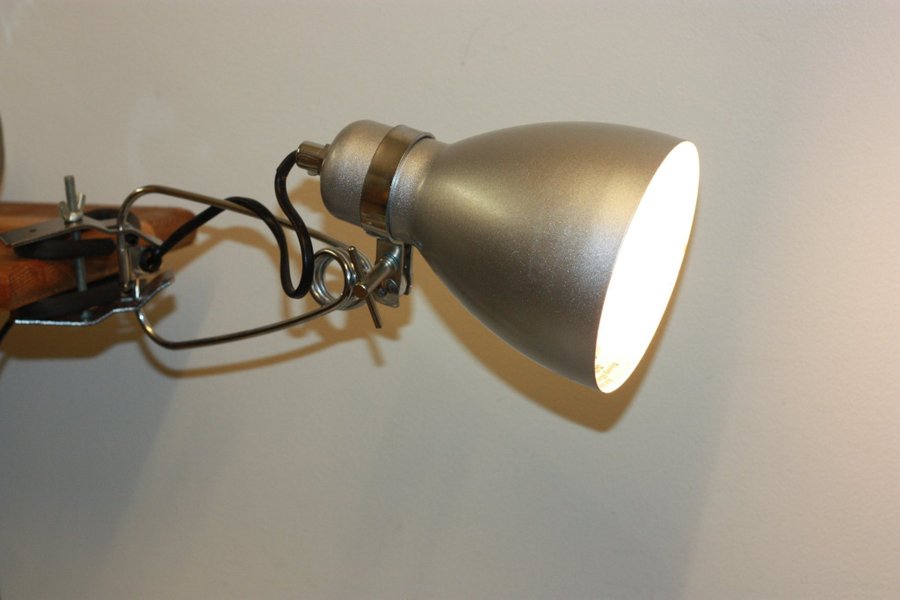 Kläm lampa sänglampa silver målad plåt Nordlux 7307