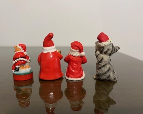 4 Tomtefigurer Stämpel porslin plast Tomte katt! Jul X-Mas